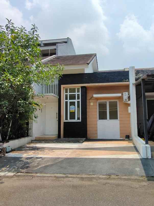 dijual rumah de oranje grand wisata