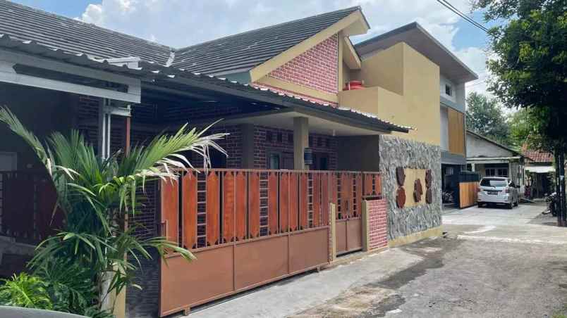 dijual rumah dekat rs pku gamping