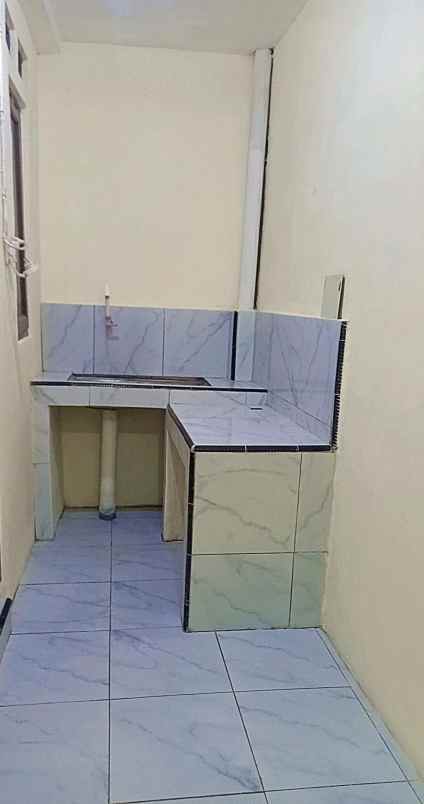 dijual rumah dekat stasiun depok