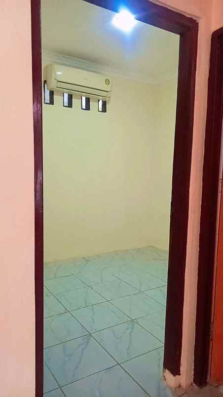 dijual rumah dekat stasiun depok