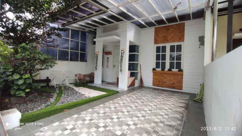 dijual rumah di arcamanik bandung