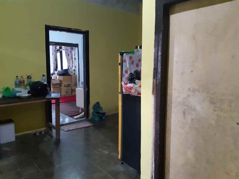 dijual rumah di kebonsari dekat armed