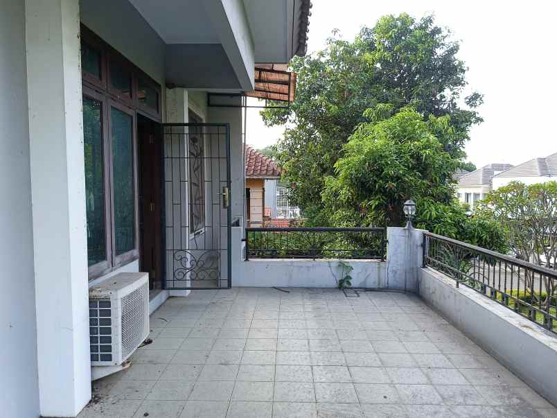 dijual rumah di kota wisata cibubur