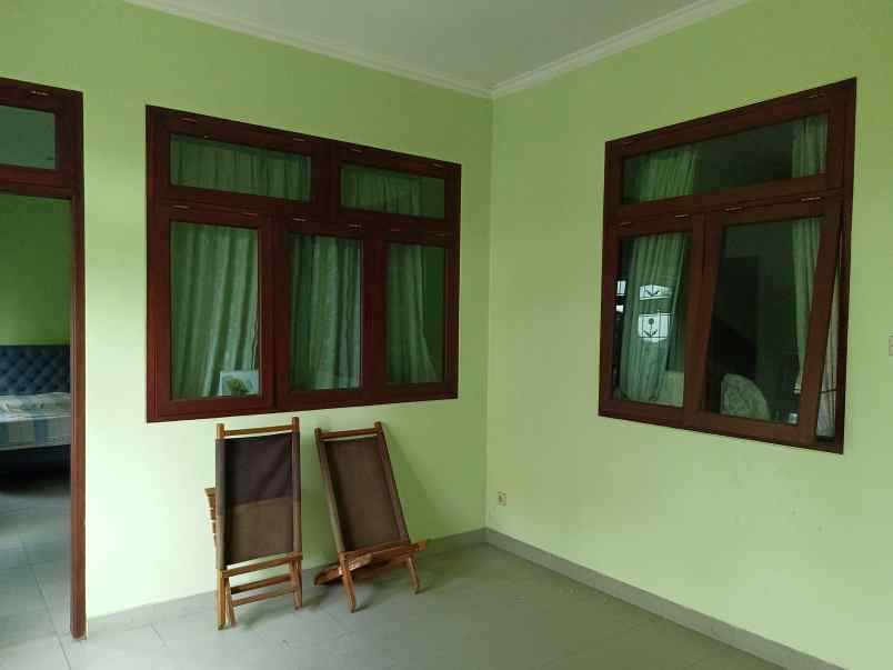 dijual rumah di kota wisata cibubur