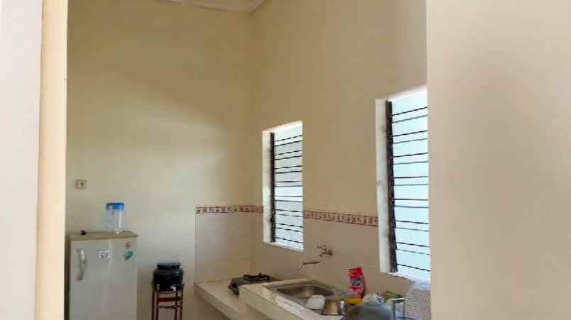 dijual rumah duren sewu