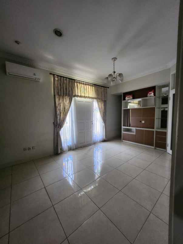 dijual rumah gading kirana kelapa gading