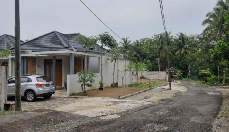 dijual rumah gotakan panjatan