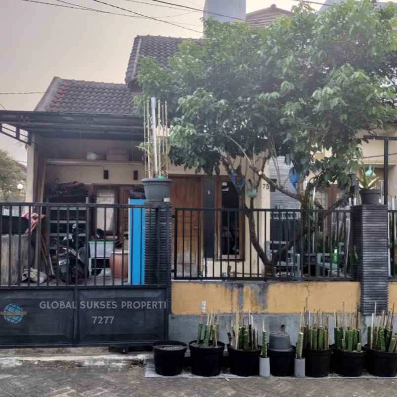 dijual rumah graha dewata