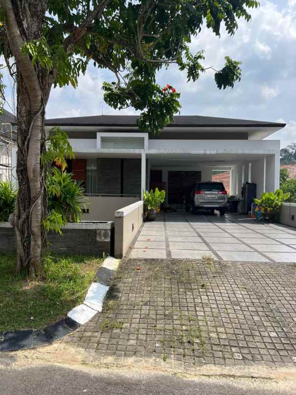 dijual rumah grand summit batam