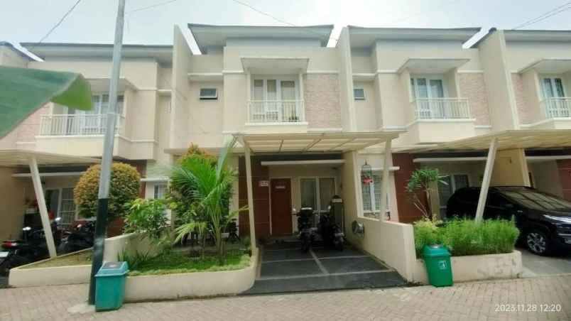 dijual rumah green bintaro indah east