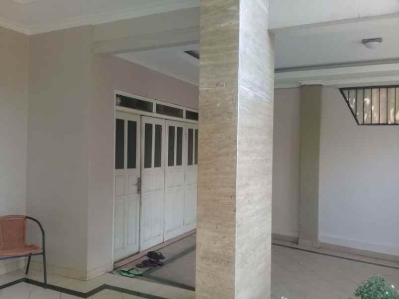 dijual rumah guntur