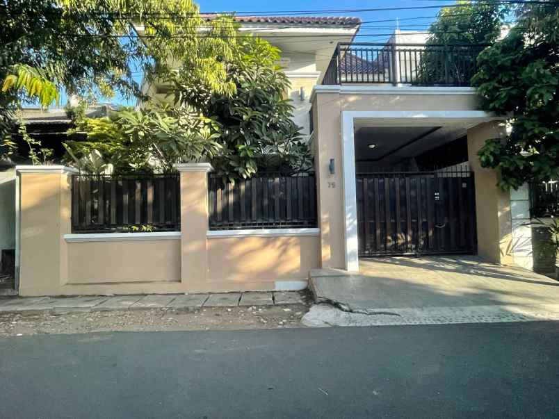 dijual rumah guntur