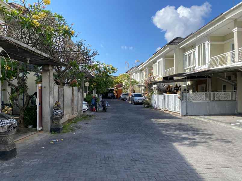 dijual rumah gunung gede mahendradata