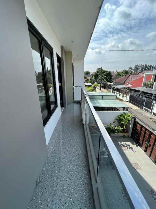 dijual rumah hook baru di duren sawit