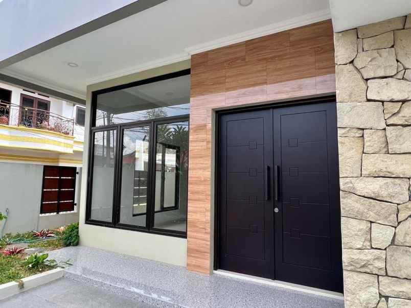 dijual rumah hook baru di duren sawit