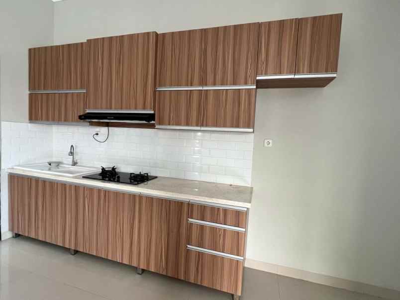 dijual rumah hook baru di duren sawit