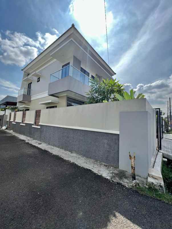 dijual rumah hook baru di duren sawit