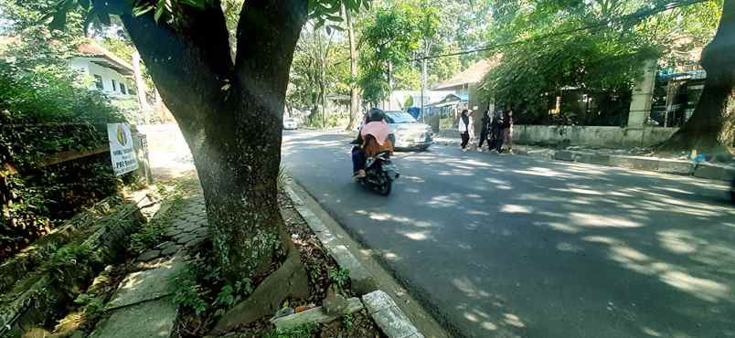 dijual rumah jalan aceh