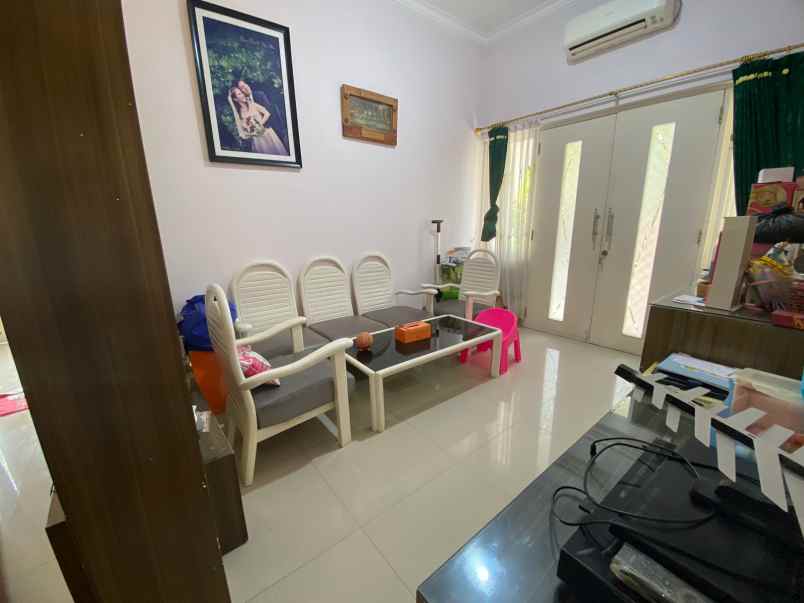 dijual rumah jalan alam galaxy