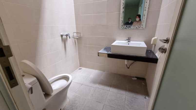 dijual rumah jalan alam hijau