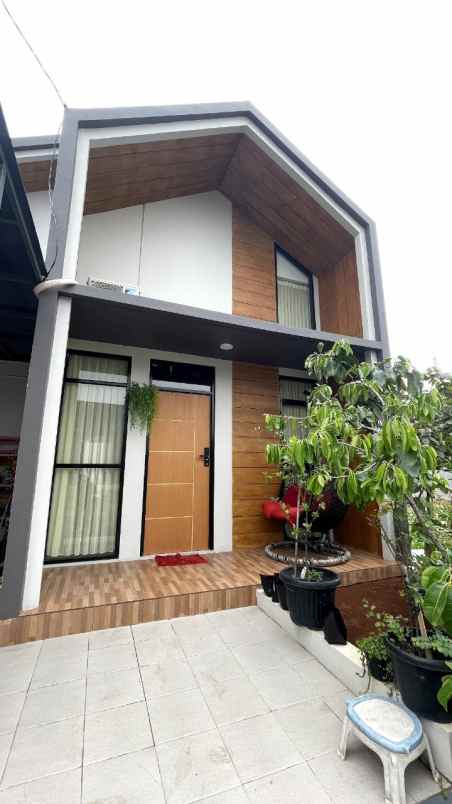 dijual rumah jalan asem jaya mustika