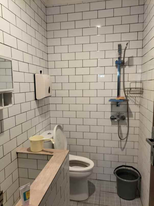 dijual rumah jalan budi