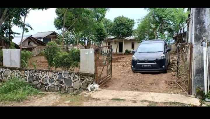 dijual rumah jalan cisempur desa