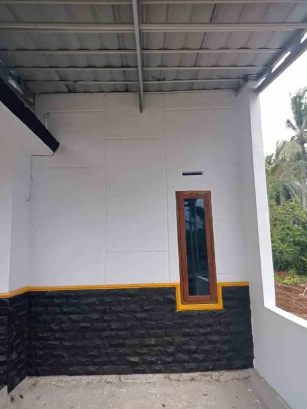 dijual rumah jalan gg villa harapan iii