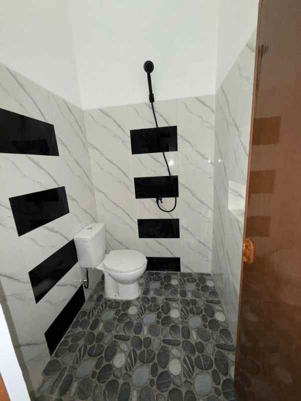 dijual rumah jalan jeruk wage