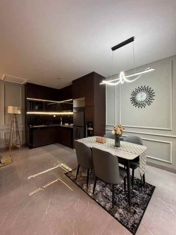 dijual rumah jalan kapten haryadi