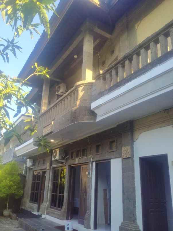 dijual rumah jalan kuta badung bali