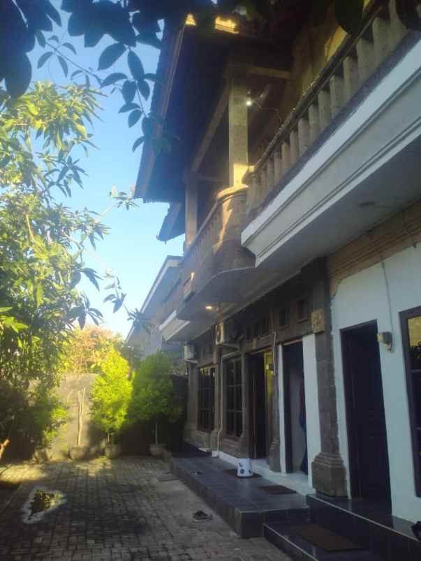 dijual rumah jalan kuta badung bali