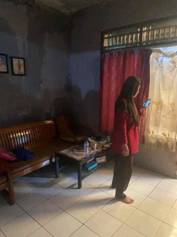 dijual rumah jalan lio baru batu ceper