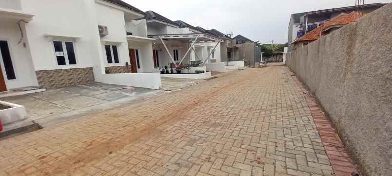 dijual rumah jalan mandor samin cilodong