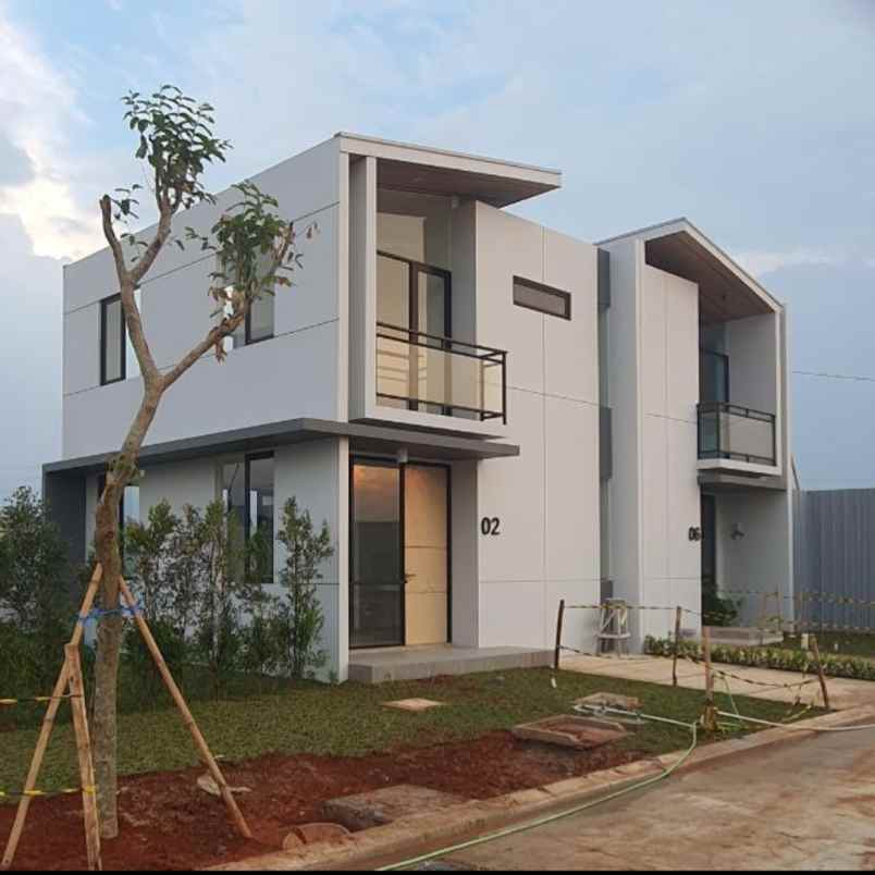 dijual rumah jalan mh tamrin lippo cikarang