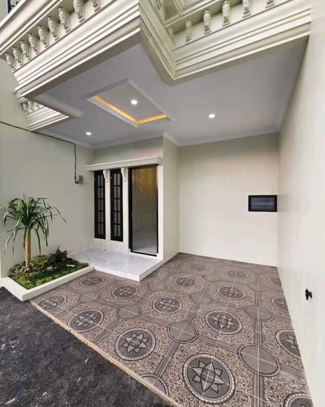 dijual rumah jalan raya jagakarsa