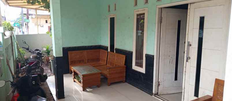 dijual rumah jalan roda hias