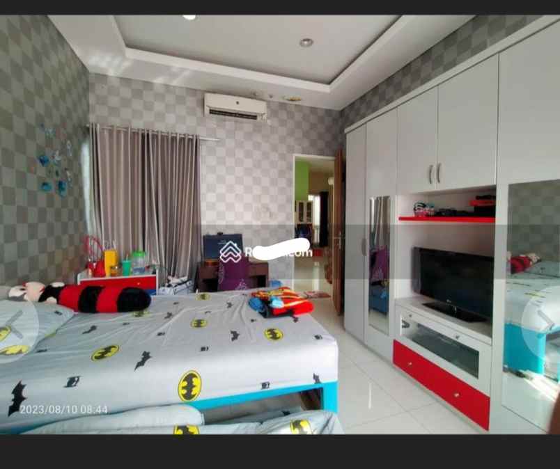 dijual rumah jalan telaga golf espanola