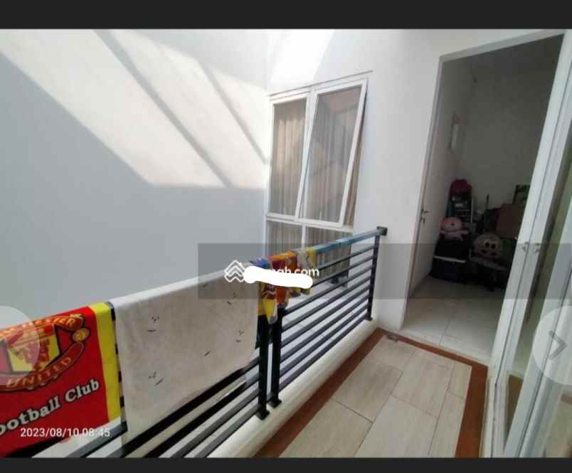 dijual rumah jalan telaga golf espanola