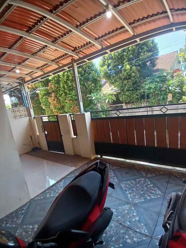 dijual rumah jalan zaitun