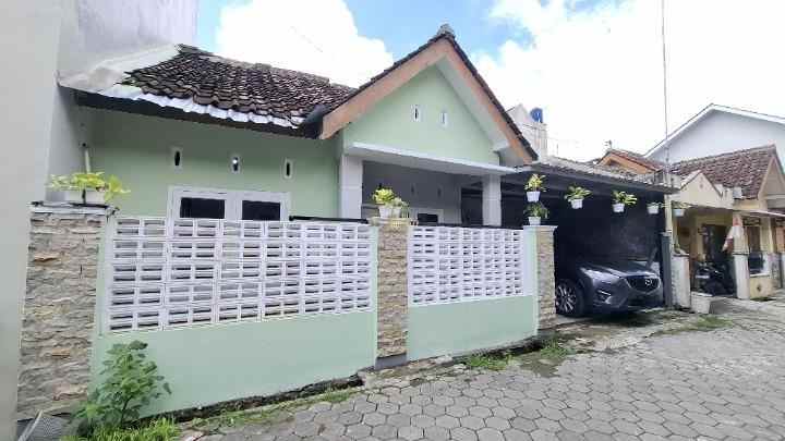 dijual rumah jambidan
