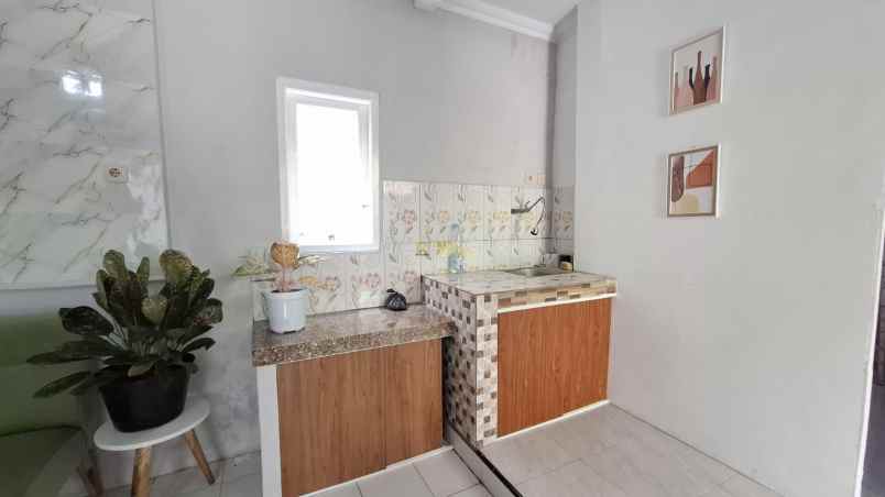 dijual rumah jambidan