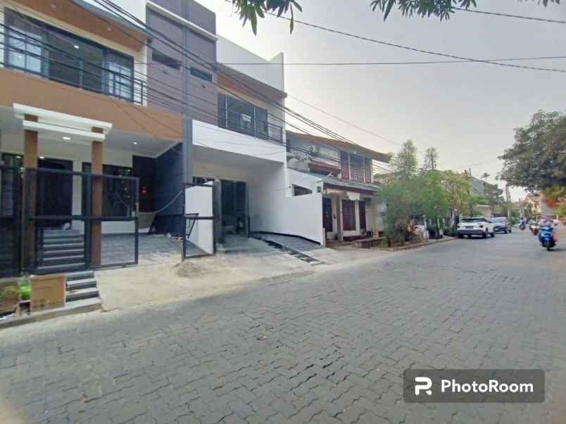 dijual rumah jatiwaringin