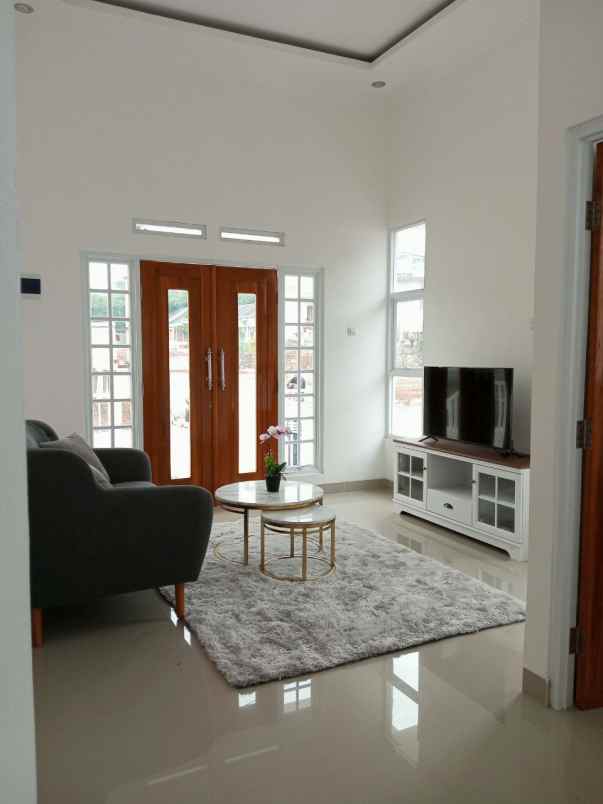 dijual rumah jl alternatif bukit indah