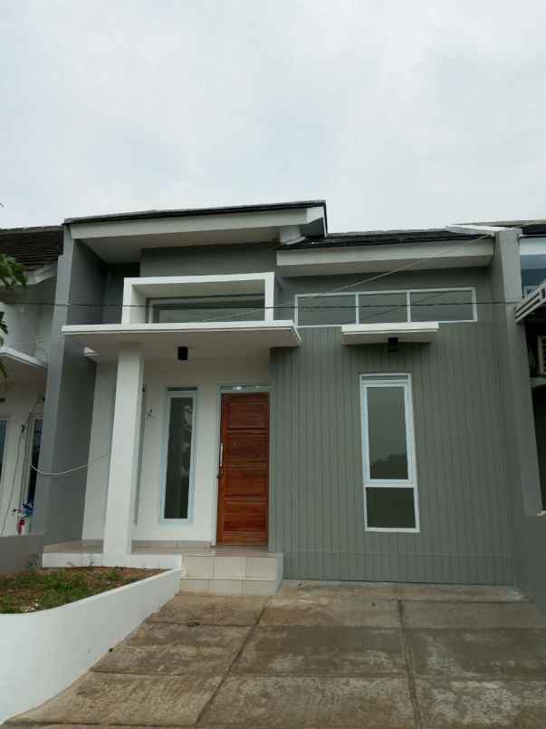 dijual rumah jl alternative bukit indah