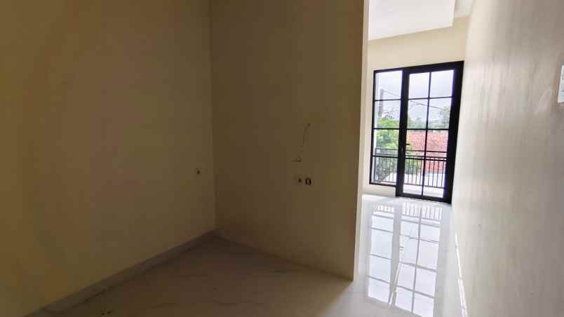 dijual rumah jl bengkong padurenan