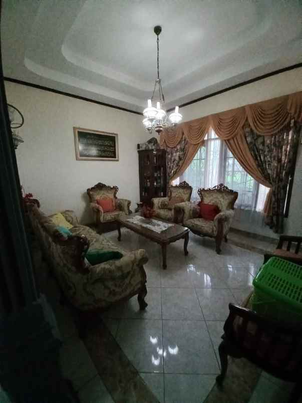 dijual rumah jl cangkuang leles