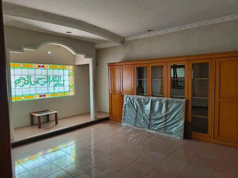 dijual rumah jl cempaka putih timur kec