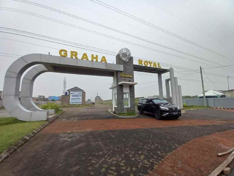 dijual rumah jl ciganitri terusan logam