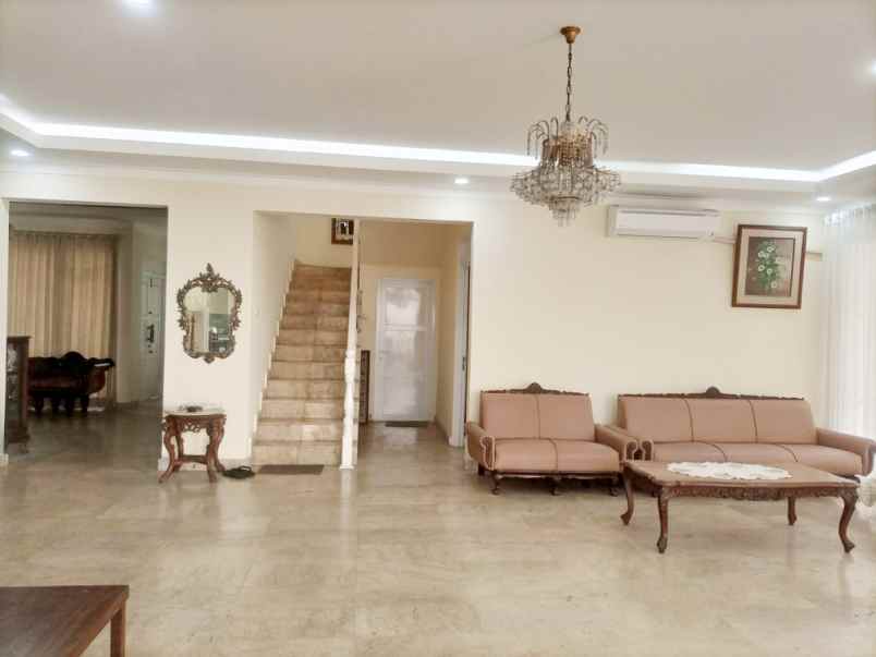 dijual rumah jl cilandak 1 dibelakang